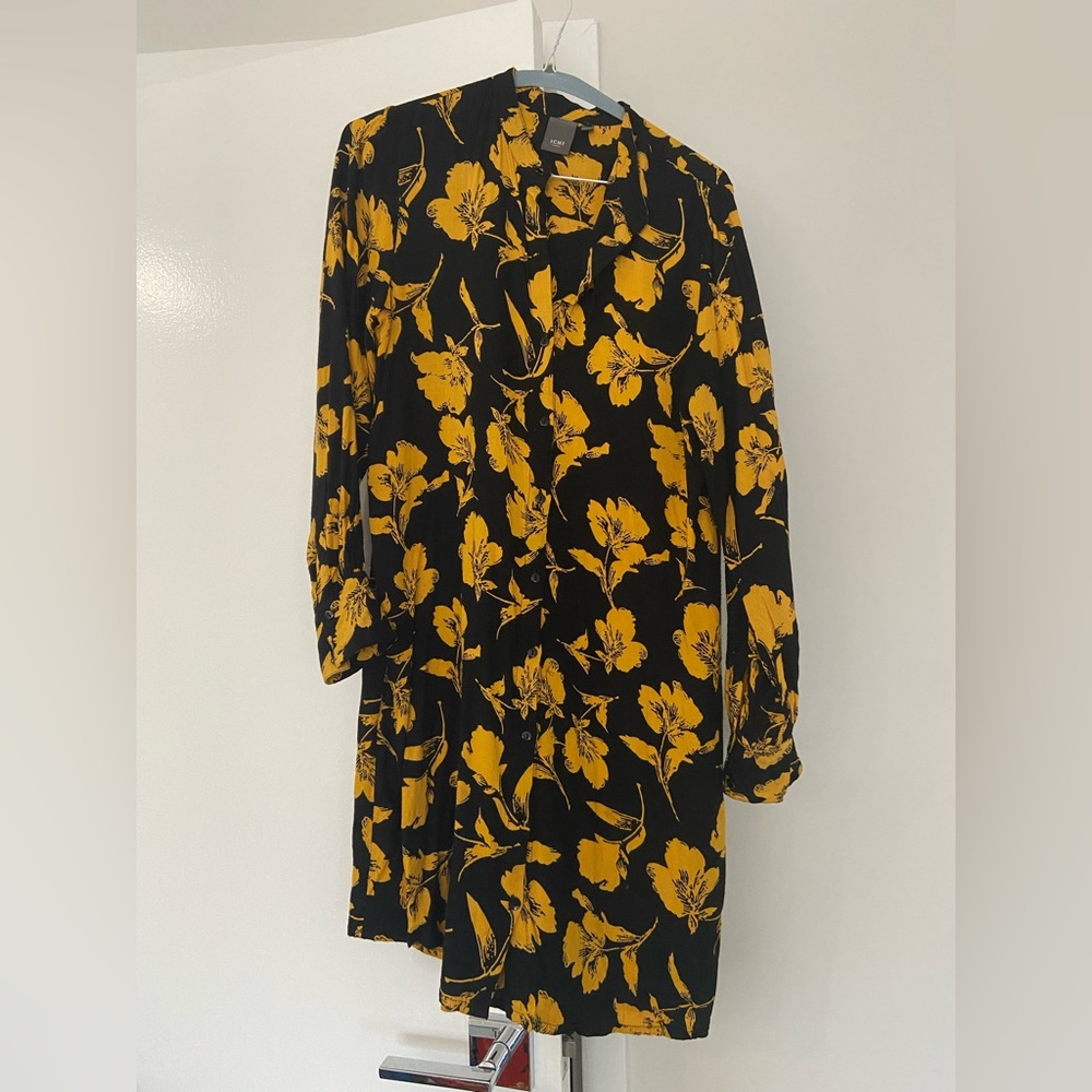 Joy the Store Ichi Dress. Size small Petite. Black and Yellow.